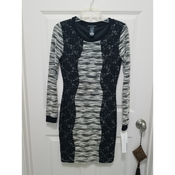 NWT Three Pink Hearts Black Gray Lined Scoop Neck Long Sleeve Pencil Cut Sz S - Picture 1 of 11